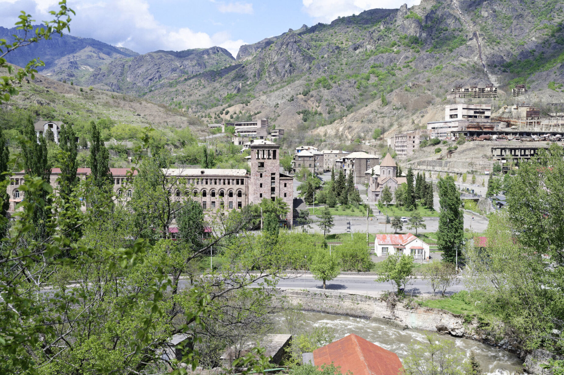 Alaverdi : vue sur la mine à l'abandon