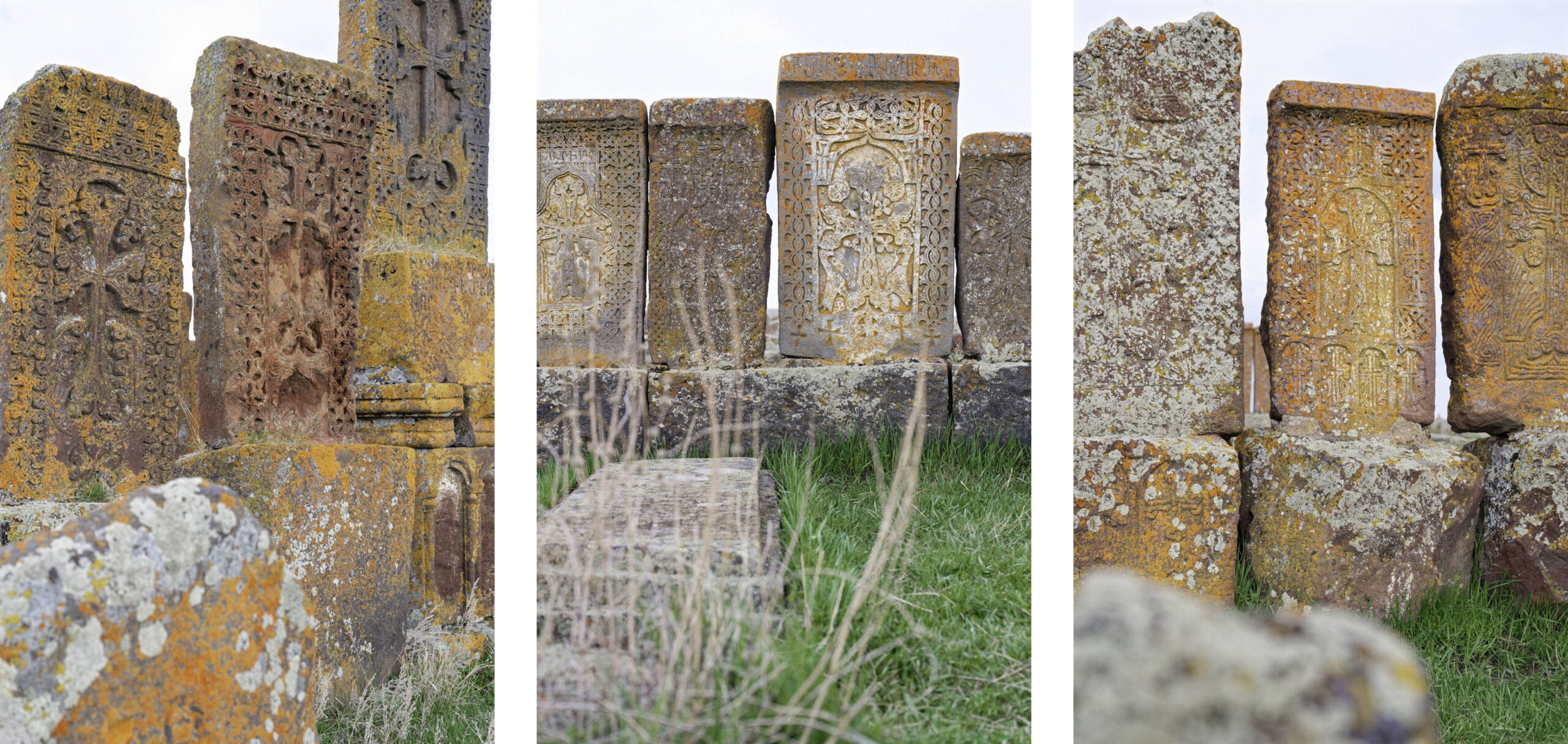 Khachkars dans le cimetière de Noradouz - Sevan